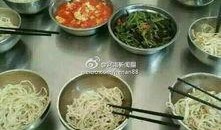 爆料学校饭菜视频,揭秘学生餐食背后的真相