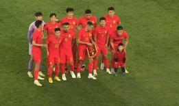 新辽足球队员爆料新闻,转会内幕大曝光！”