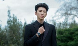 蔡徐坤否认狗仔爆料视频,澄清事实真相