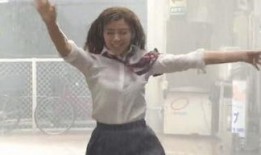 娱乐吃瓜酱恋爱脑,恋爱脑下的甜蜜与疯狂