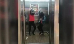 恶搞电梯爆料视频大全最新